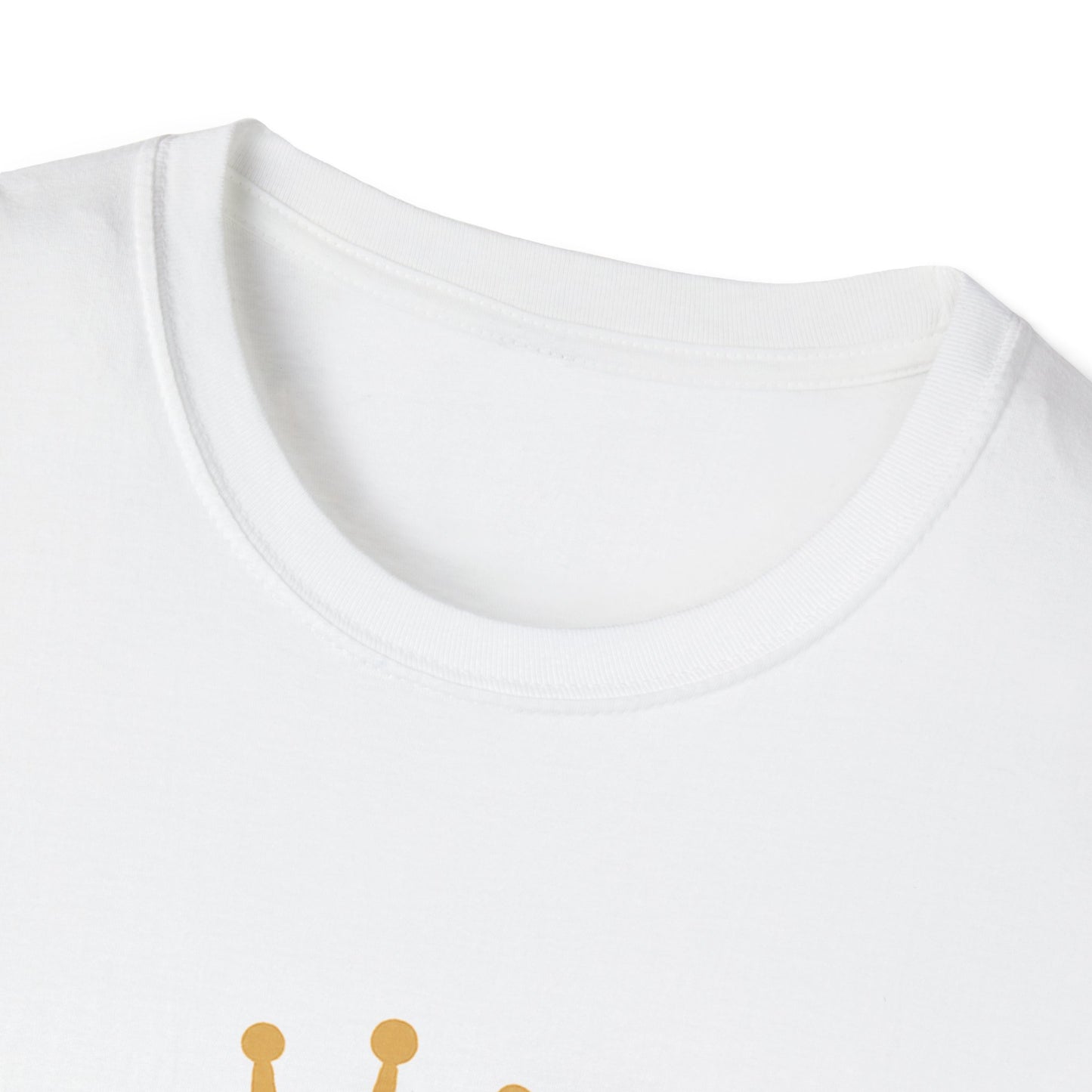 Queen King Focus T-Shirt - Unisex Softstyle Tees